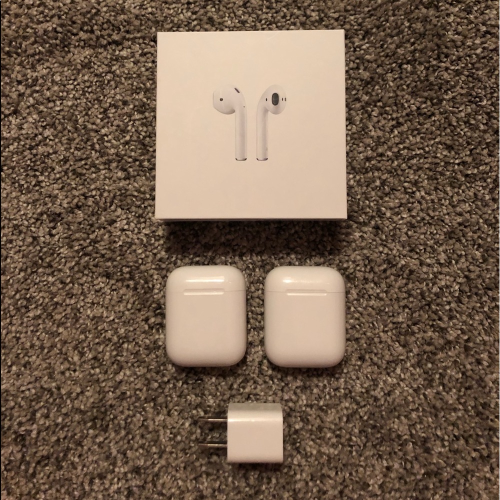 Apple AirPods! 2 charging cases with original box
